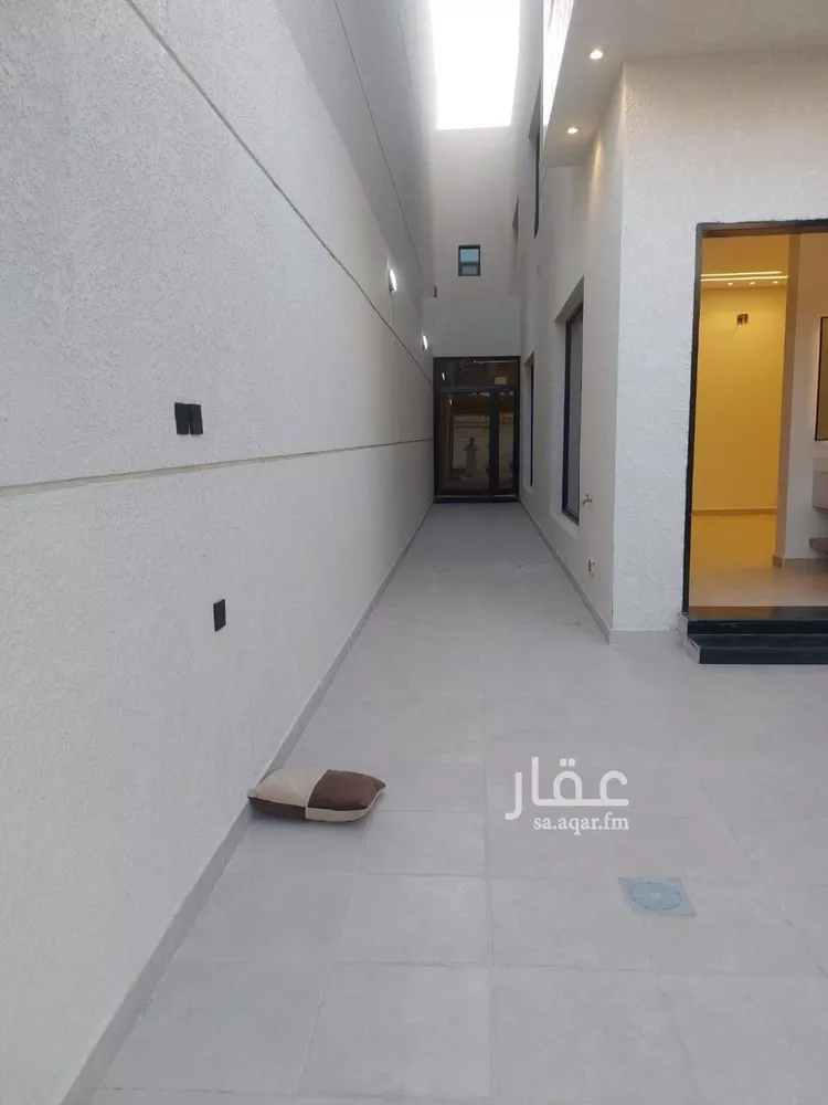دور للبيع في شارع الزاجل, حي طويق, مدينة الرياض, منطقة الرياض صورة 5