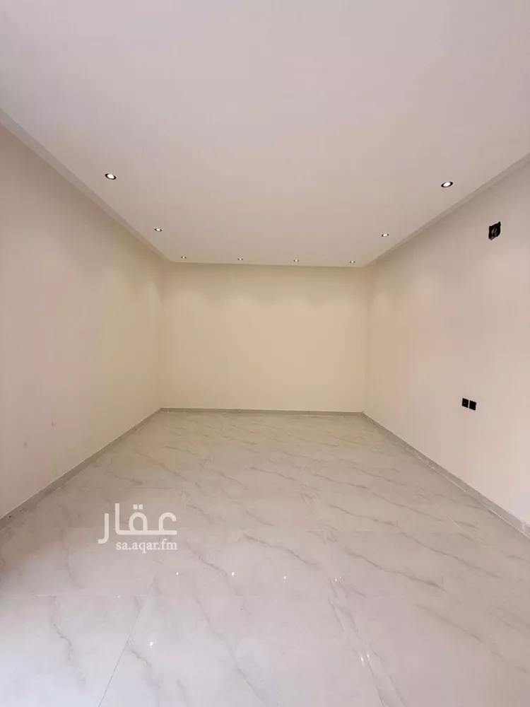 فيلا للبيع في حي عكاظ, مدينة الرياض, منطقة الرياض صورة 3