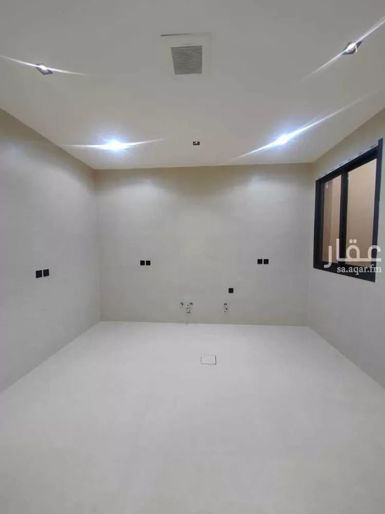 Floor for Sale in Riyadh Al Hazm 7
