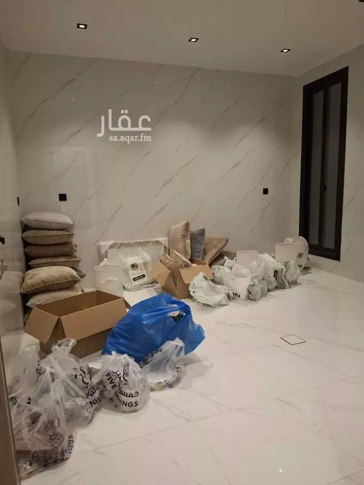 دور للبيع في شارع خيمر, حي عكاظ, مدينة الرياض, منطقة الرياض 11
