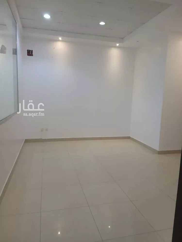 مكتب تجاري للإيجار في شارع النصر, حي المصانع, مدينة الرياض, منطقة الرياض صورة 3
