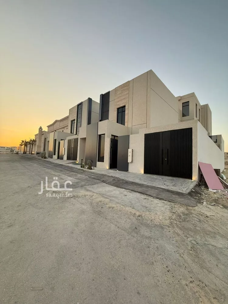 فيلا للبيع في شارع أحمد بن الحسن الأنصاري, حي المهدية, مدينة الرياض, منطقة الرياض صورة 4