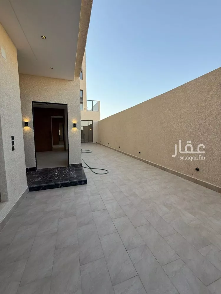 فيلا للبيع في شارع أحمد مفتي المكي الحنفي, حي المهدية, مدينة الرياض, منطقة الرياض صورة 3