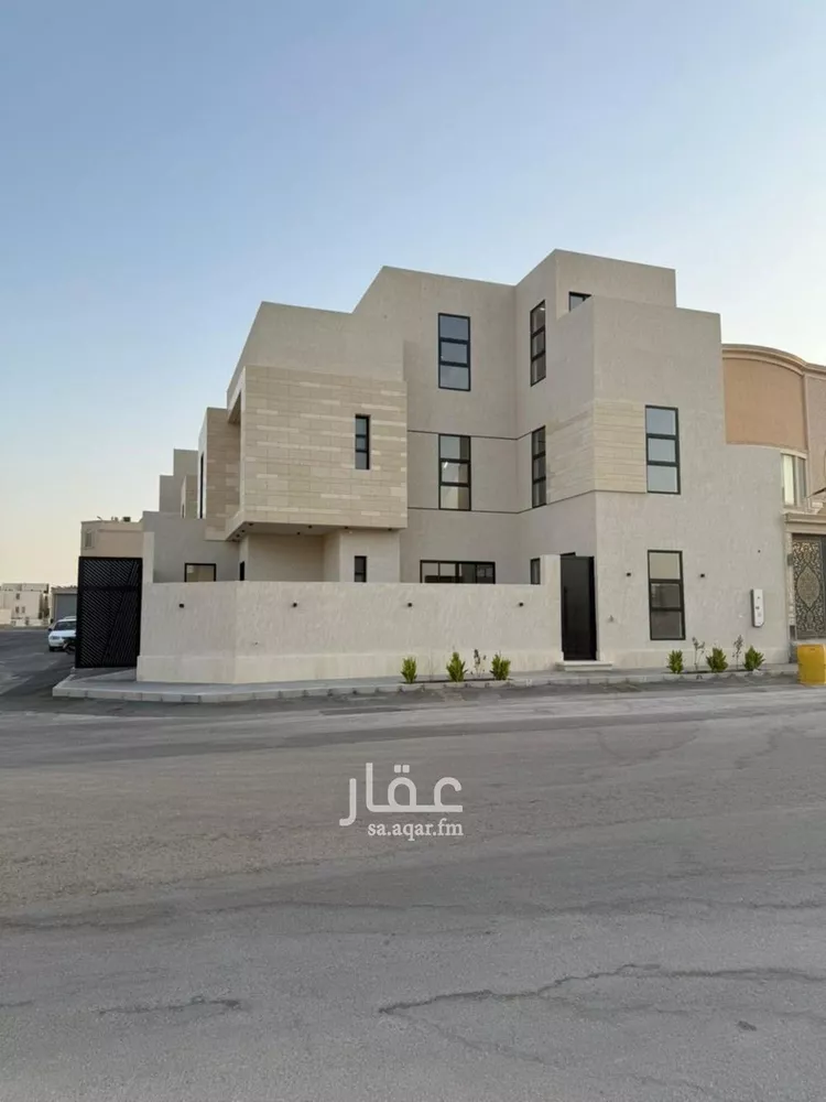 فيلا للبيع في شارع إبراهيم بن علي بن علوي, حي المهدية, مدينة الرياض, منطقة الرياض صورة 3