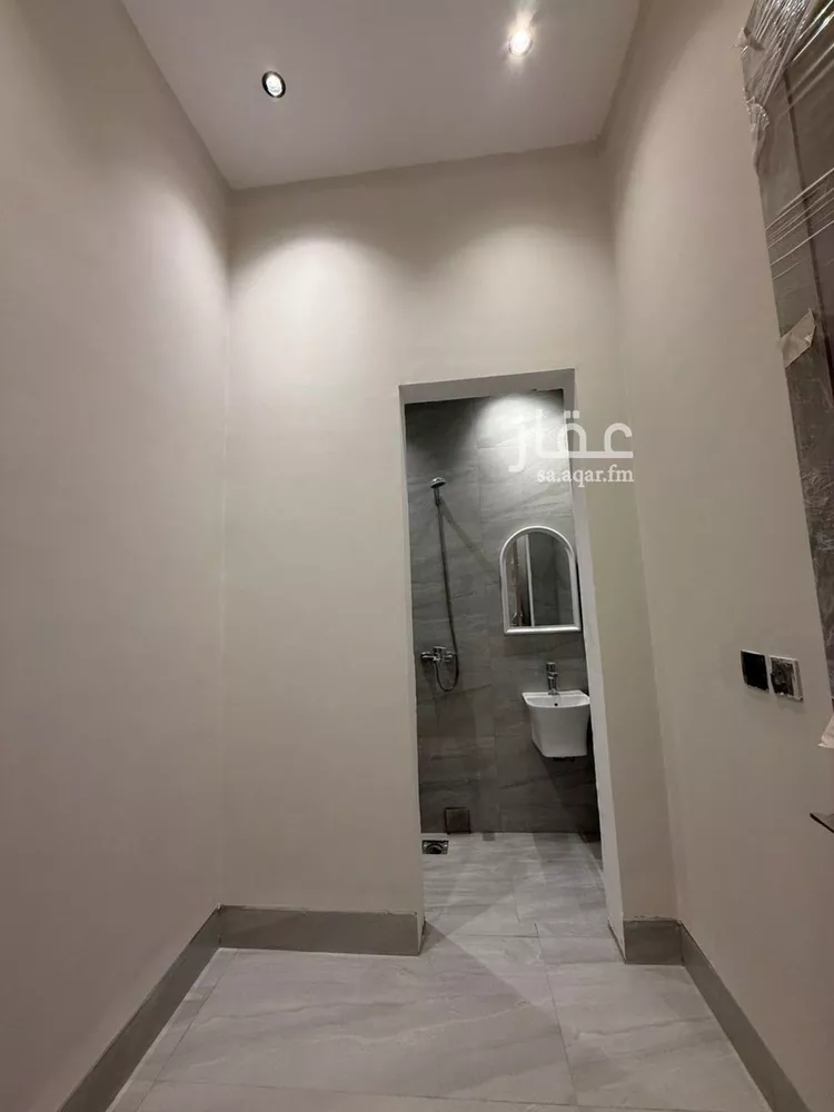 فيلا للبيع في شارع إسماعيل بن حماد, حي المهدية, مدينة الرياض, منطقة الرياض صورة 4