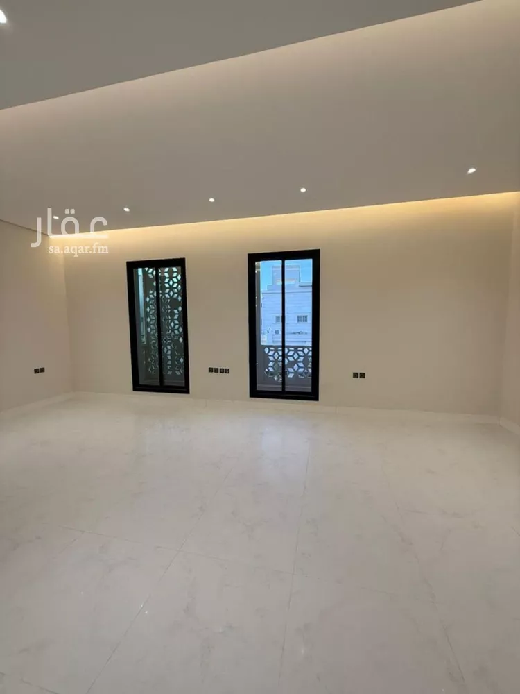 فيلا للبيع في شارع إبراهيم بن علي بن علوي, حي المهدية, مدينة الرياض, منطقة الرياض صورة 3