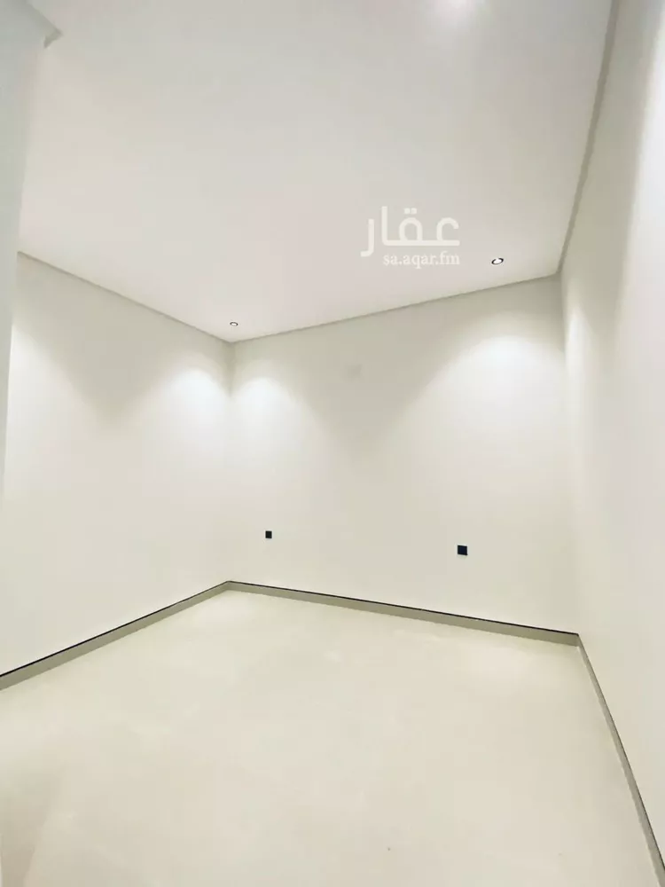 فيلا للبيع في شارع إسماعيل بن حماد, حي المهدية, مدينة الرياض, منطقة الرياض صورة 4
