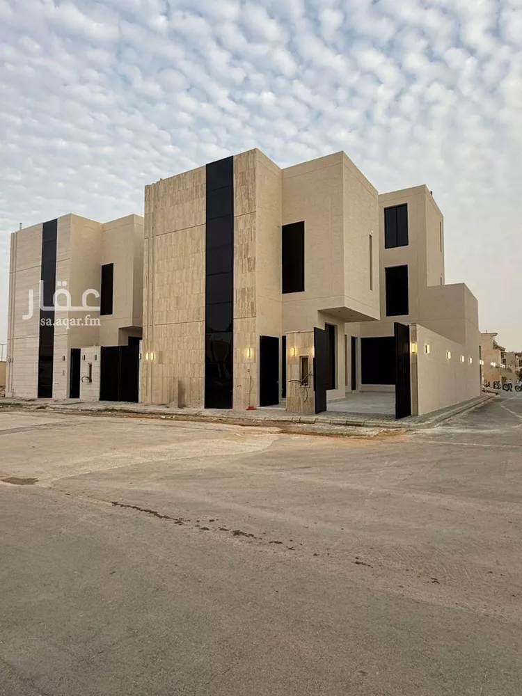 فيلا للبيع في شارع أحمد مفتي المكي الحنفي, حي المهدية, مدينة الرياض, منطقة الرياض