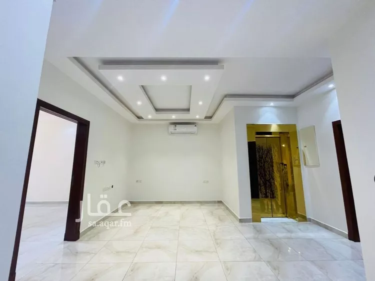 فيلا للإيجار في شارع رقم 345, حي الملقا, مدينة الرياض, منطقة الرياض 8
