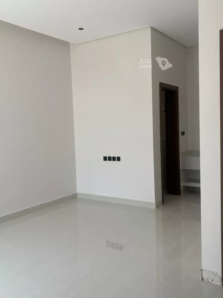 فيلا للبيع في شارع عبدالله الزهدي, حي الرمال, مدينة الرياض, منطقة الرياض 15