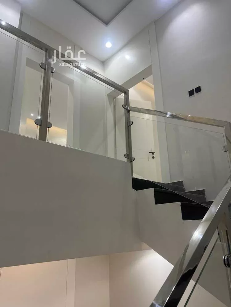 Villa for Sale in Riyadh Al Janadriyah 7