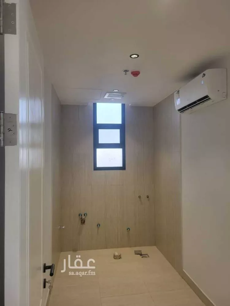 شقة للإيجار في شارع موسى بن نصير, حي المعذر الشمالي, مدينة الرياض, منطقة الرياض صورة 4