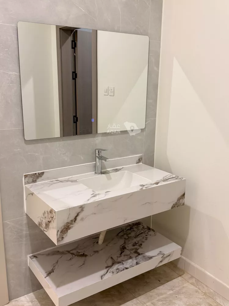 Floor for Rent in Riyadh Ad Dar Al Baida 4