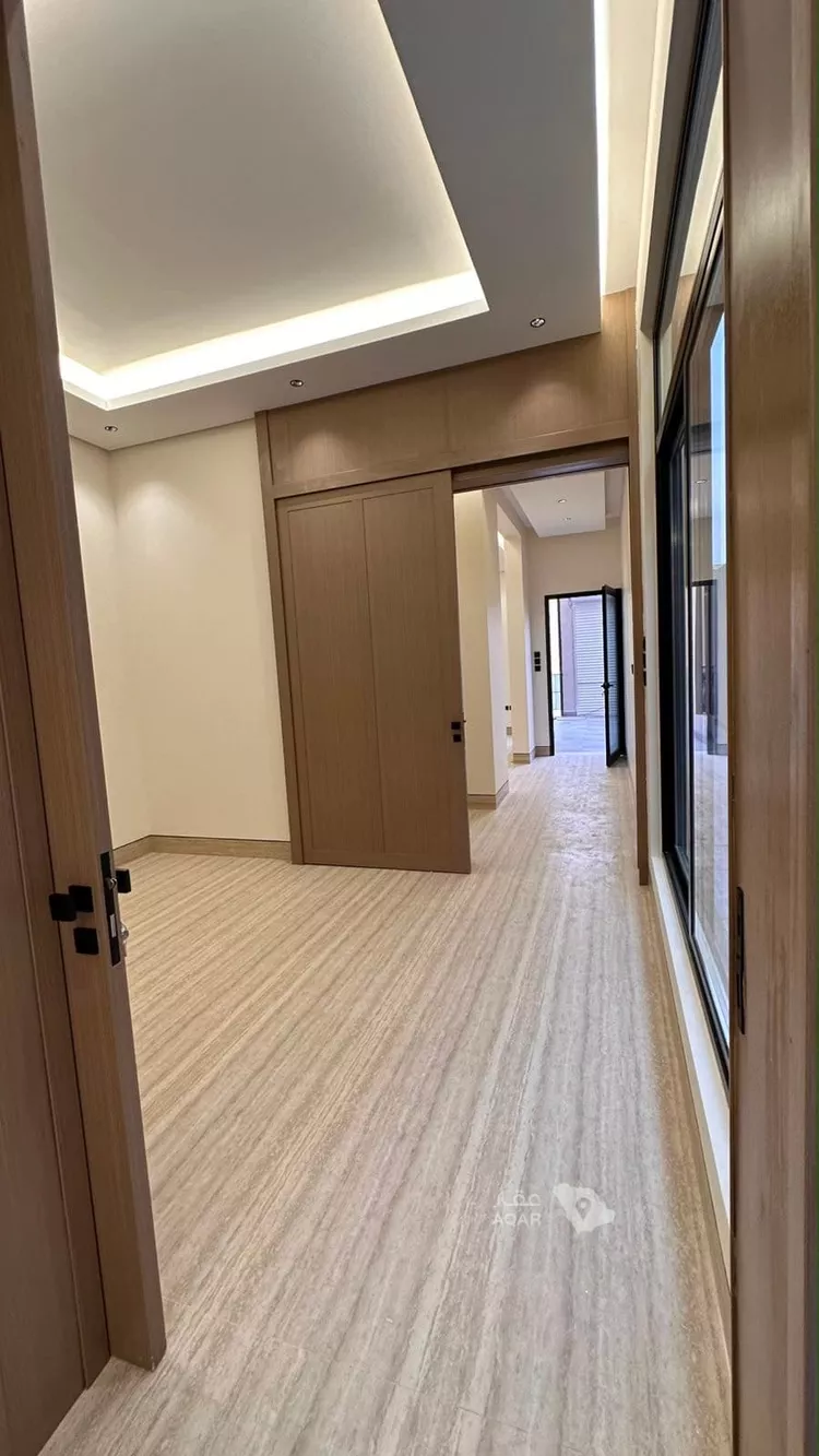 Floor for Sale in Riyadh As Salam 9