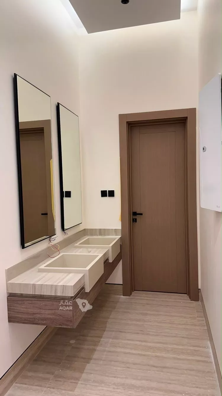 Floor for Sale in Riyadh As Salam 7