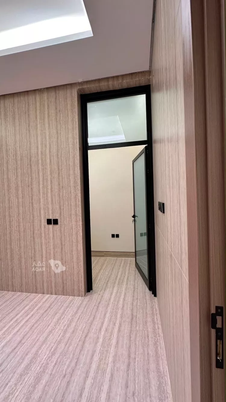 Floor for Sale in Riyadh As Salam 8