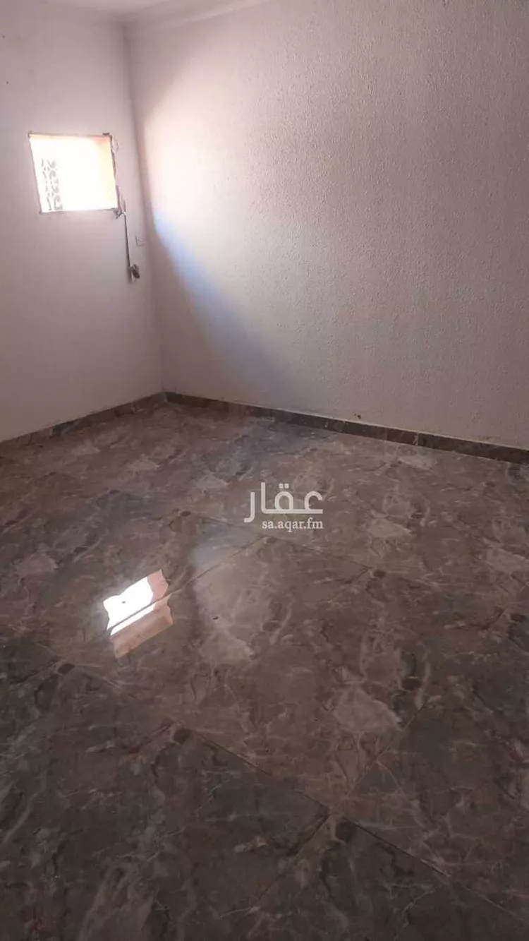 شقة للإيجار في شارع الشيخ عمر بن عبداللطيف بن عبدالرحمن, حي ظهرة البديعة, مدينة الرياض, منطقة الرياض