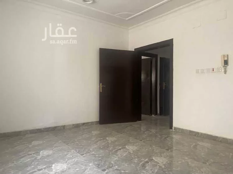 شقة للإيجار في شارع الشيخ عمر بن عبداللطيف بن عبدالرحمن, حي ظهرة البديعة, مدينة الرياض, منطقة الرياض صورة 3