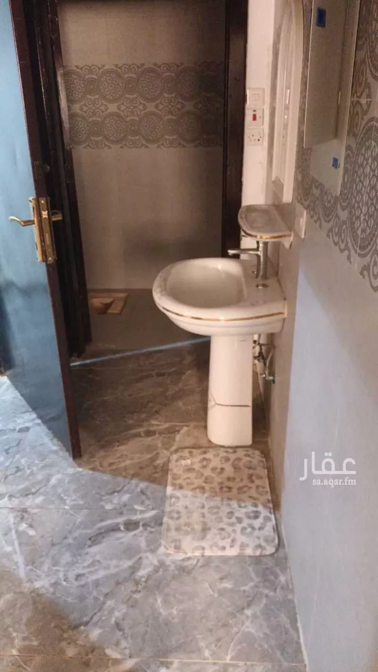 شقة للإيجار في شارع الشيخ عمر بن عبداللطيف بن عبدالرحمن, حي ظهرة البديعة, مدينة الرياض, منطقة الرياض صورة 2