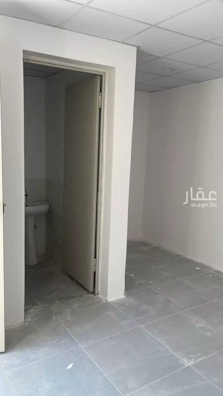 عمارة للإيجار في شارع عبدالكريم الصباغ, حي الخير, مدينة الرياض, منطقة الرياض 7