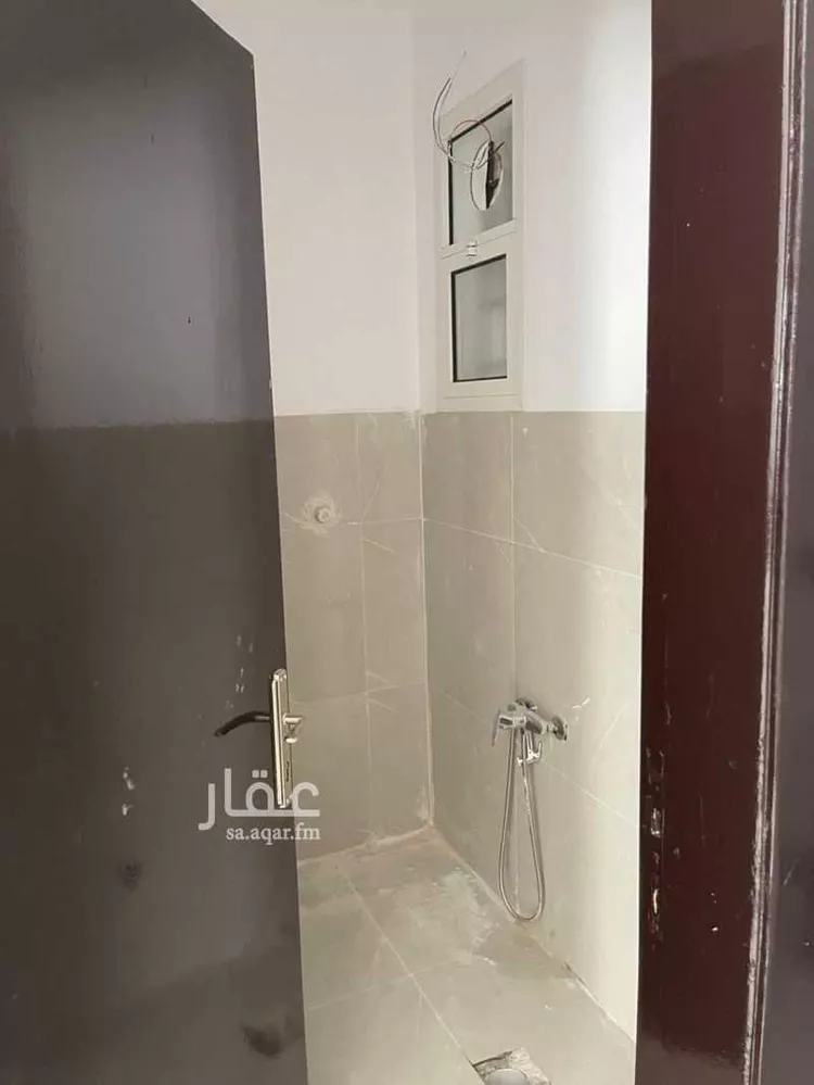 شقة للإيجار في شارع الشيخ عمر بن عبداللطيف بن عبدالرحمن, حي ظهرة البديعة, مدينة الرياض, منطقة الرياض صورة 2