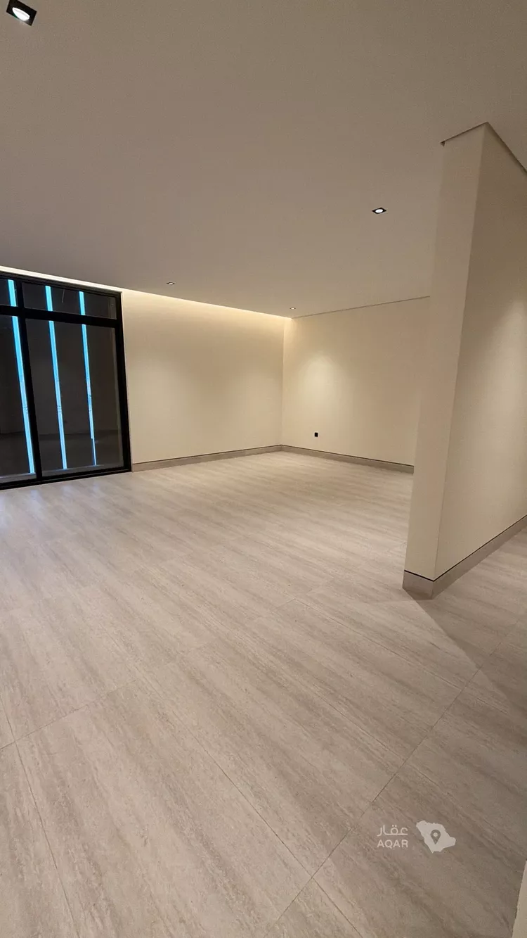 Villa for Sale in Riyadh Al Mahdiyah 10