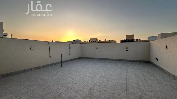 دور للبيع في شارع عبدالله بن صدقة, حي النرجس, مدينة الرياض, منطقة الرياض صورة 3