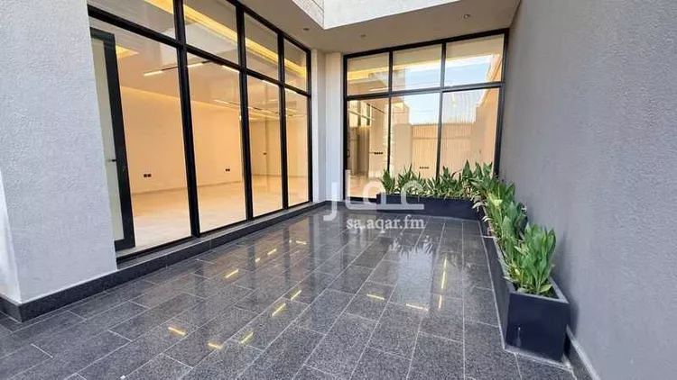 Floor for Sale in Riyadh Al Arid