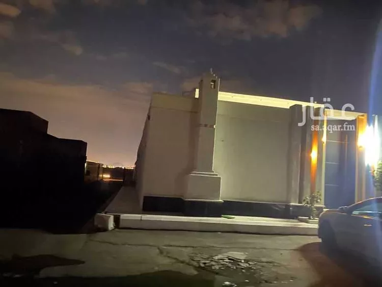 دور للبيع في شارع حبيب السلمي ، حي المدائن ، حائل ، منطقة حائل صورة 2