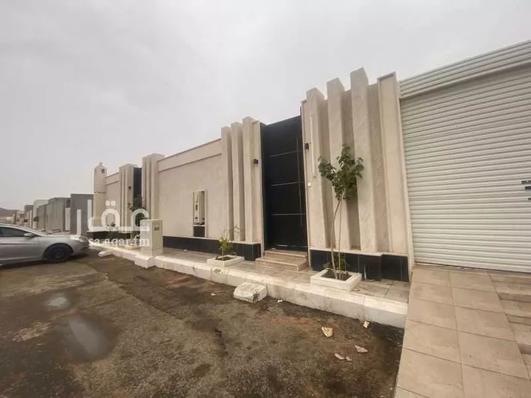 دور للبيع في شارع حبيب السلمي ، حي المدائن ، حائل ، منطقة حائل صورة 5