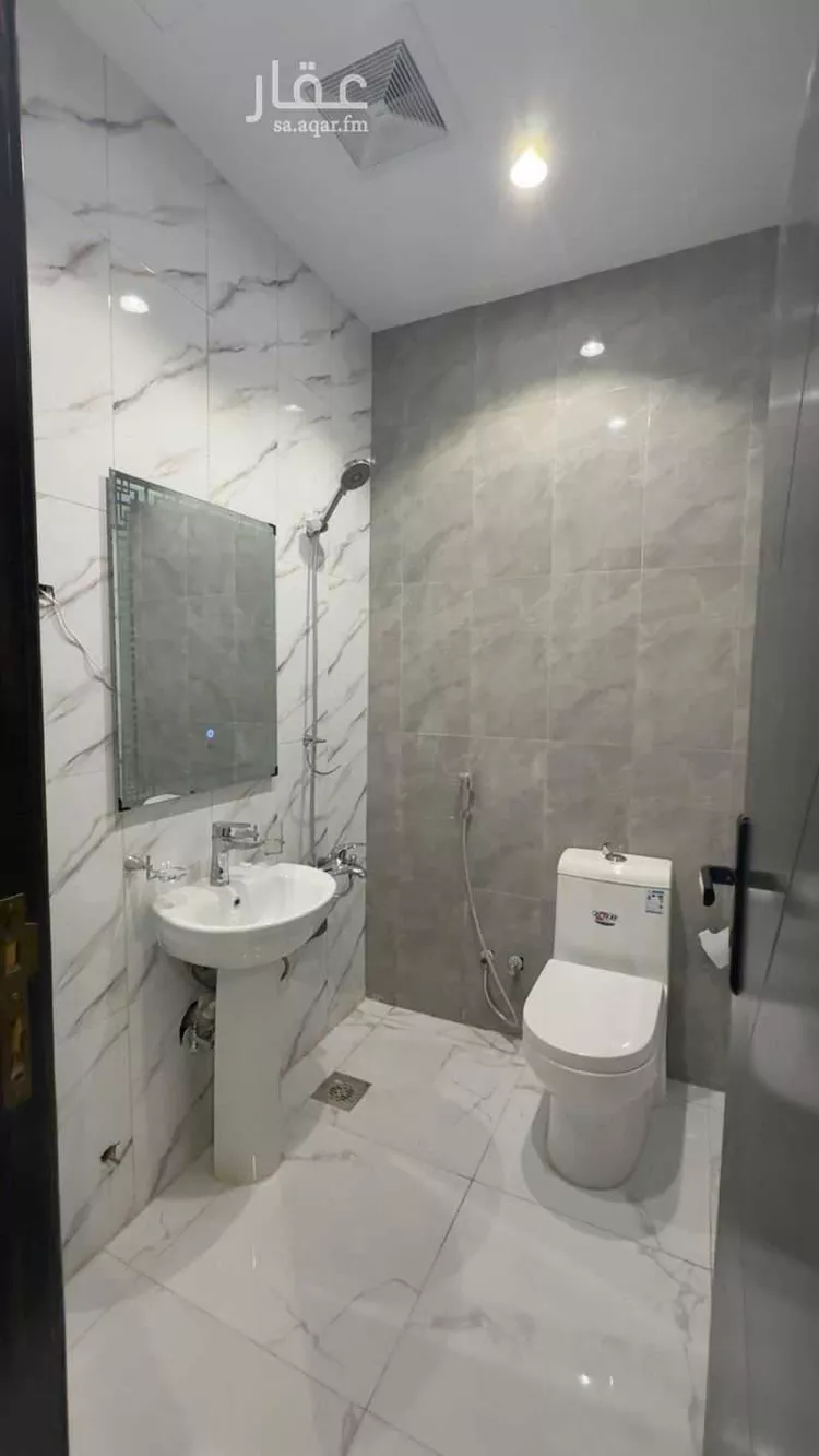 شقة للإيجار في شارع عبدالله الشربتلي, حي الصفاء, مدينة جدة, منطقة مكة المكرمة صورة 2