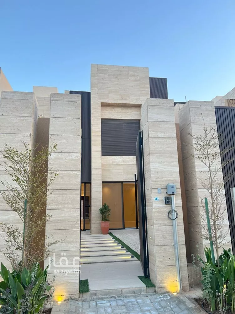 فيلا للبيع في شارع علي بن الساعي
, حي القيروان, مدينة الرياض, منطقة الرياض 1 صورة