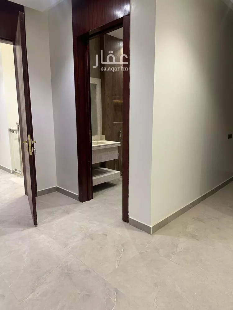 فيلا للبيع في شارع رقم 338, حي الملقا, مدينة الرياض, منطقة الرياض صورة 2