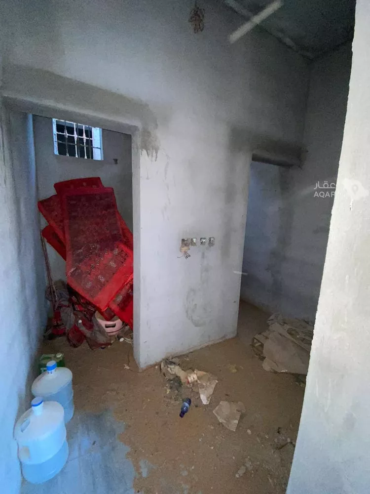 Rest House for Sale in Al Muzahimiyah Hazlulah 12