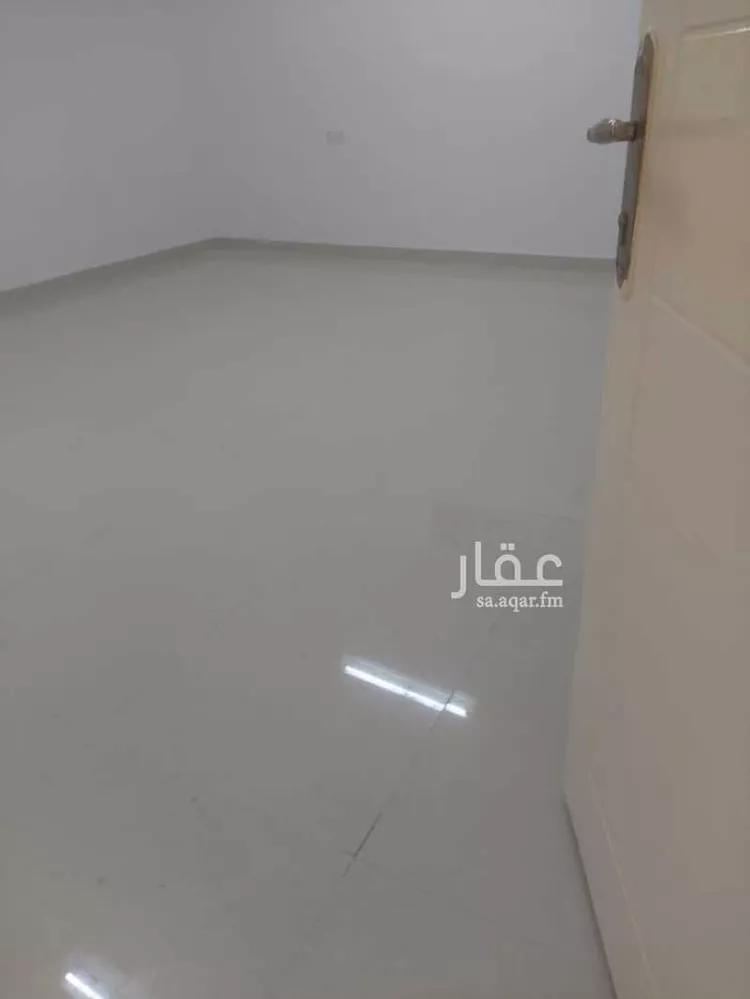 شقة للإيجار في شارع ابن كحيل, حي الملك فيصل, مدينة الرياض, منطقة الرياض صورة 3