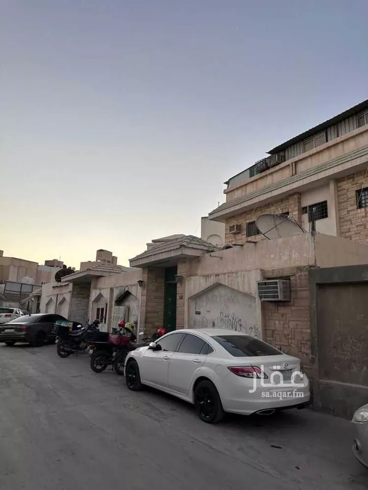 فيلا للبيع في شارع منصور بن إسماعيل, حي أم الحمام الغربي, مدينة الرياض, منطقة الرياض 7