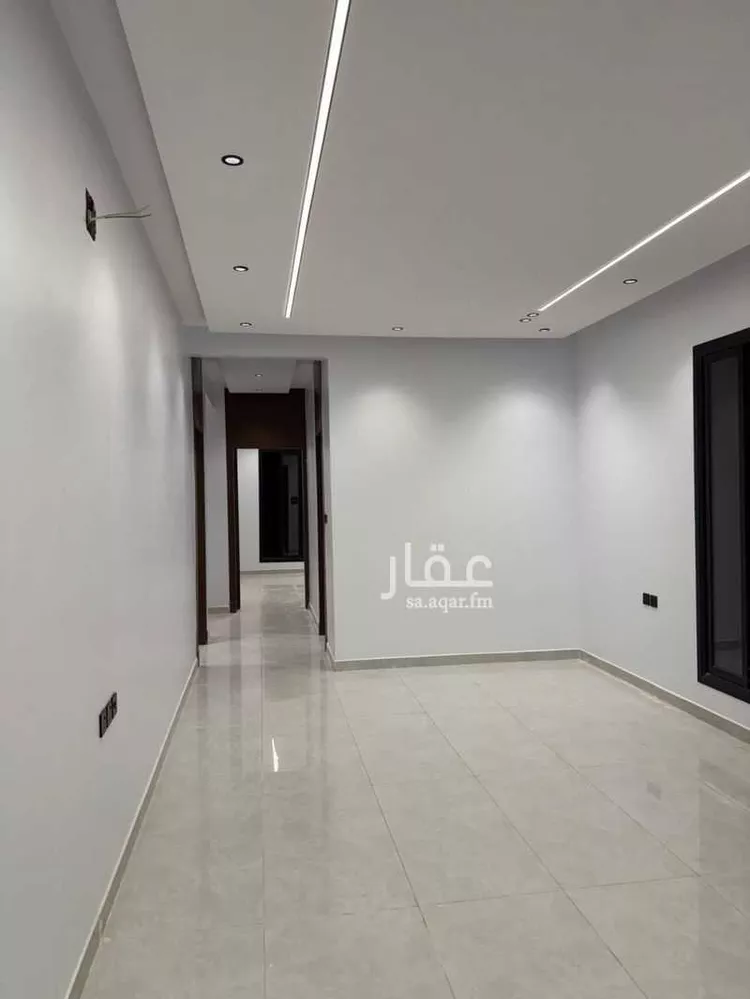 Floor for Sale in Riyadh Al Janadriyah 19