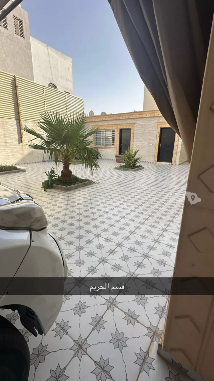 فيلا للبيع في شارع عبدالرحمن الناصر, حي ملهم, مدينة ملهم, منطقة الرياض 5