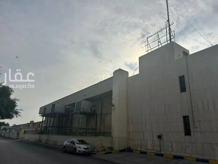 محل للبيع في شارع النضر بن نزار, حي صناعية الفوازية, مدينة الخبر, المنطقة الشرقية صورة 3