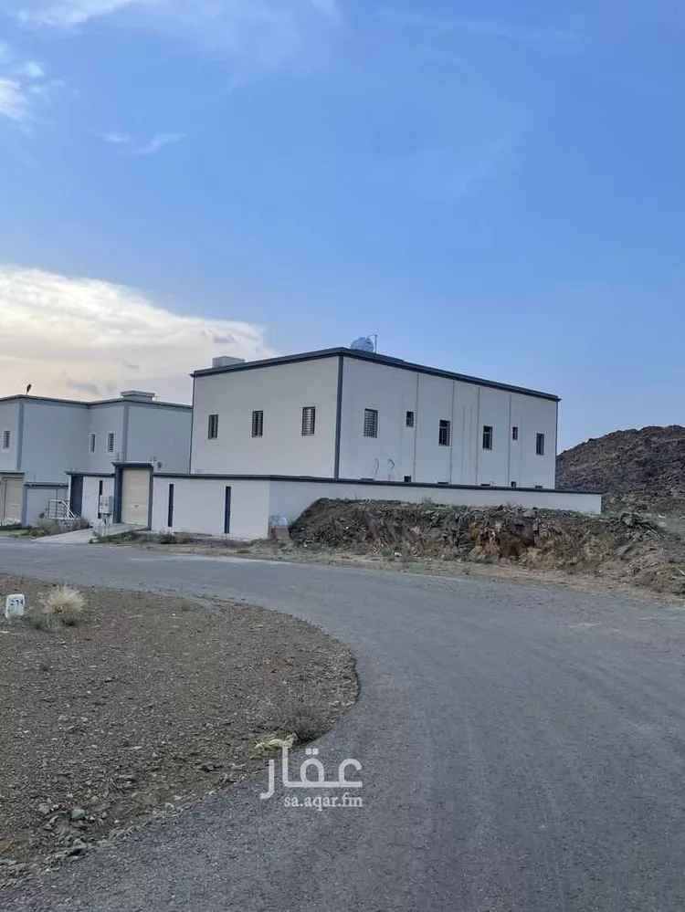 عمارة للبيع في وادي المشهد ، حي الشرفية ، أبها ، منطقة عسير صورة 3