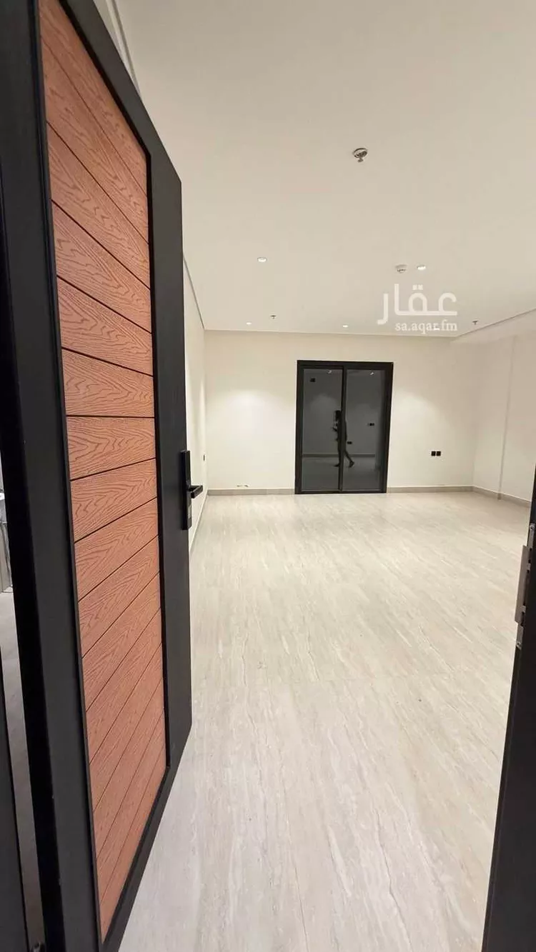 عمارة للبيع في شارع عبدالله بن شهيوين, حي الملقا, مدينة الرياض, منطقة الرياض صورة 2