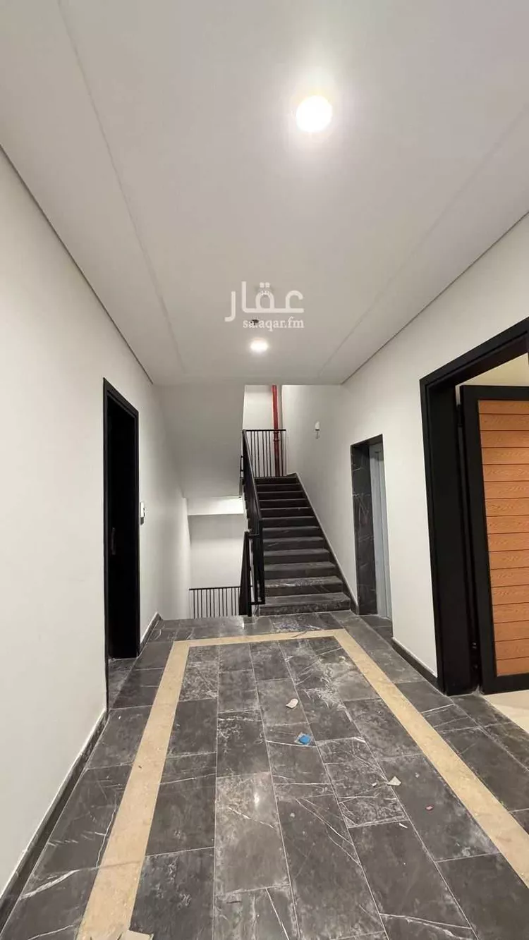 عمارة للبيع في شارع عبدالله بن شهيوين, حي الملقا, مدينة الرياض, منطقة الرياض صورة 3