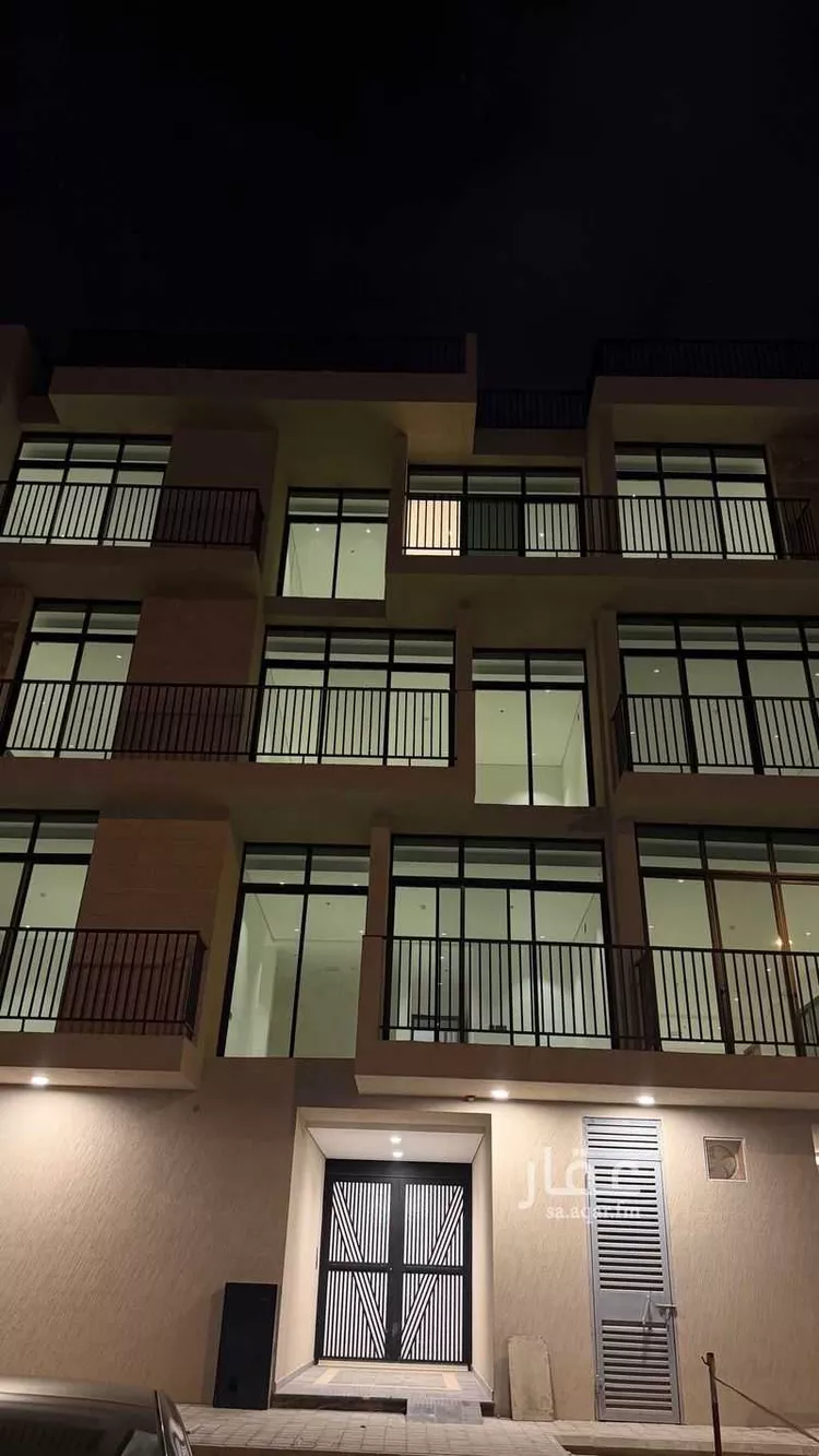 عمارة للبيع في شارع عبدالله بن شهيوين, حي الملقا, مدينة الرياض, منطقة الرياض 7