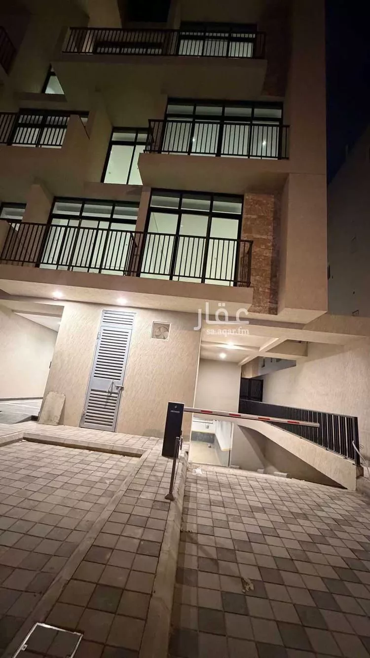 عمارة للبيع في شارع عبدالله بن شهيوين, حي الملقا, مدينة الرياض, منطقة الرياض صورة 5