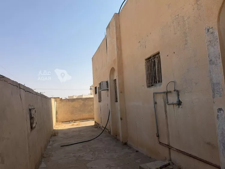 دور للبيع في مدينة المذنب, منطقة القصيم 3