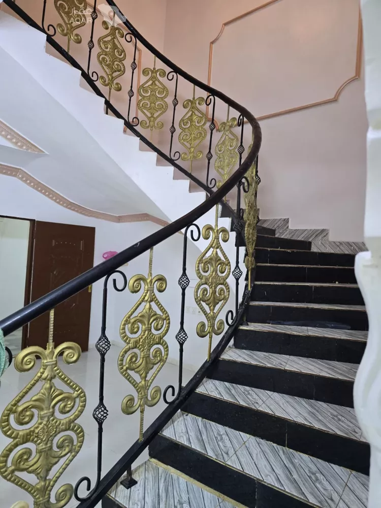 Floor for Rent in Muhayil As Salamah 6