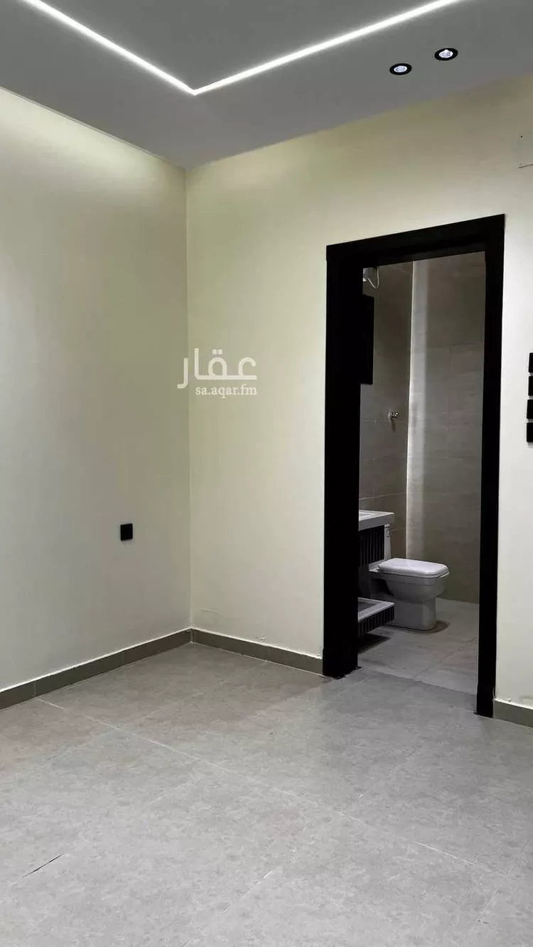 شقة للبيع في شارع نافع الانصاري, حي الحلقة الشرقية, مدينة الطائف, منطقة مكة المكرمة