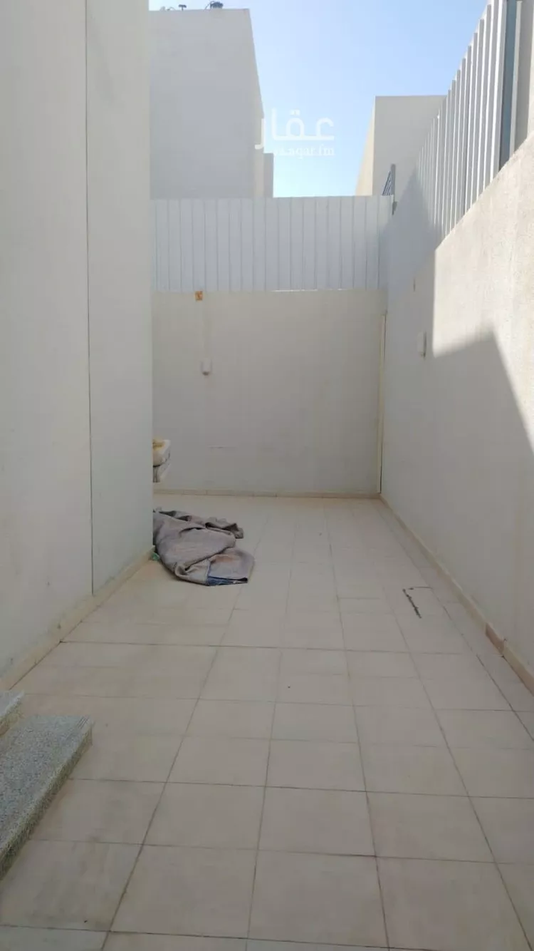 فيلا للإيجار في شارع رقم 161, حي الجنادرية, مدينة الرياض, منطقة الرياض صورة 3