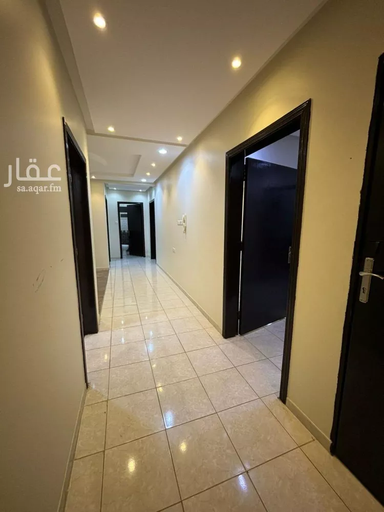 شقة للإيجار في شارع عبدالله بن قيس, حي إشبيلية, مدينة الرياض, منطقة الرياض صورة 4