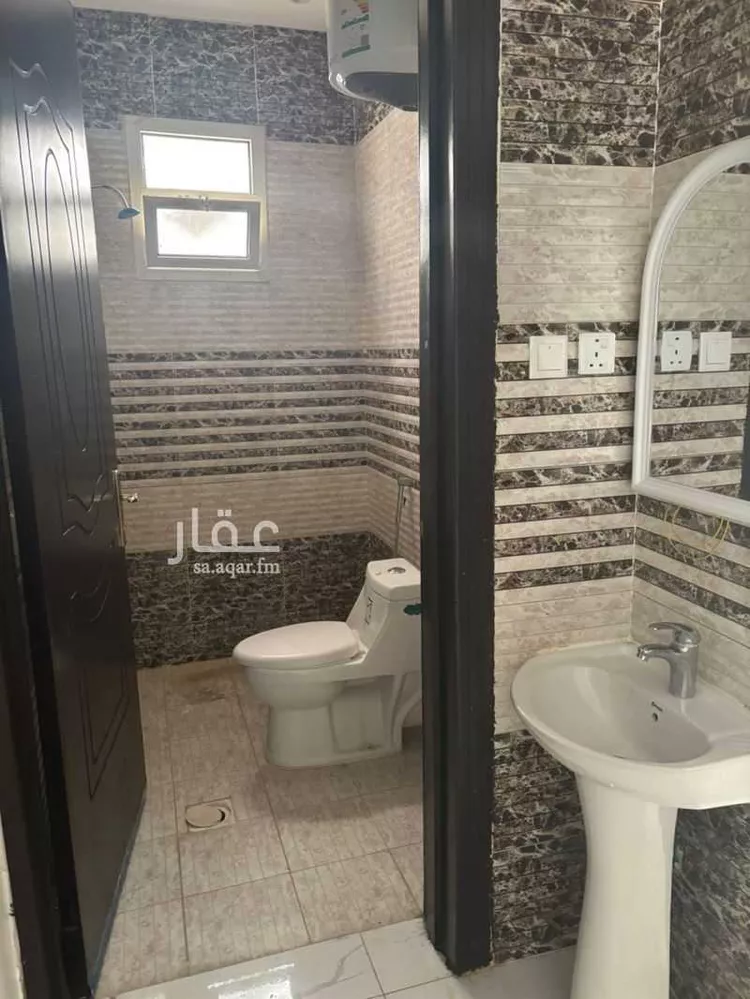 شقة للإيجار في شارع ابي بشر سيبويه, حي بدر, مدينة الرياض, منطقة الرياض